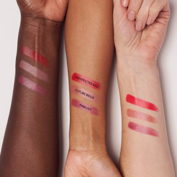 MAC 2025 HOLIDAY MACXIMAL SATIN LIPSTICK - PINK LIST - Picture 2 of 5